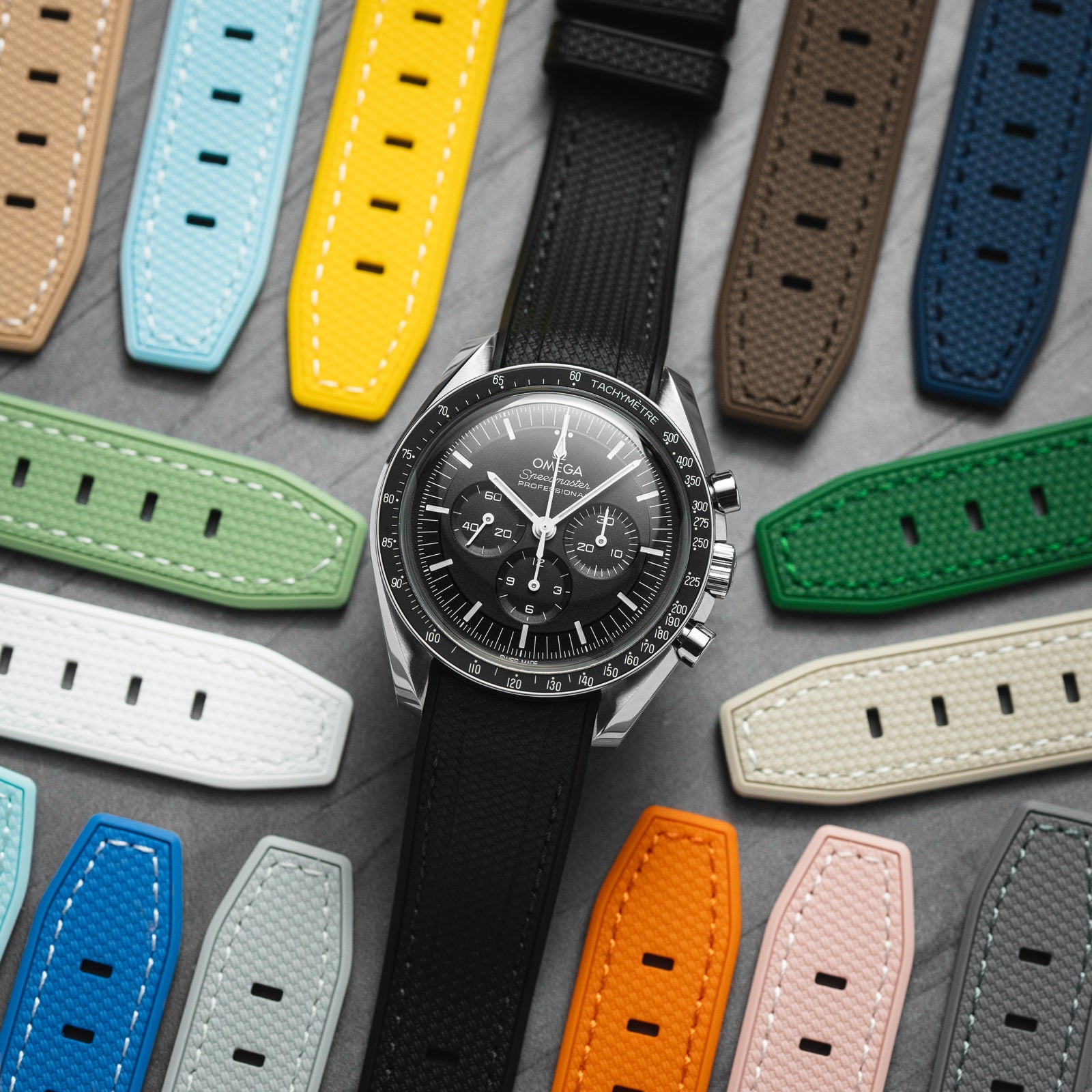 Textured Curved End Rubber Watch Strap - Dark Green (2405)