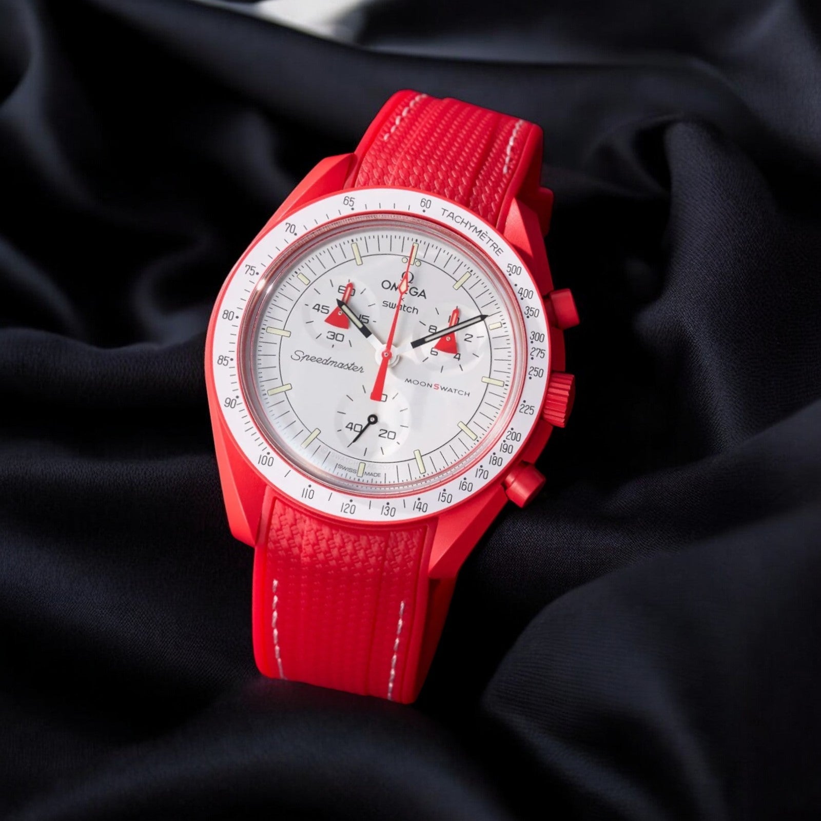 #color_red with white stitch