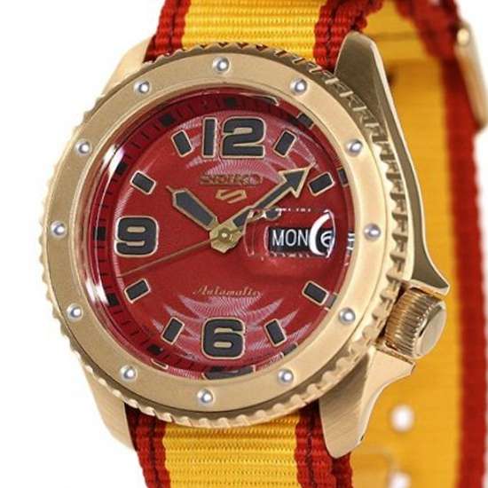 Seiko 5 Sports Zangief Street Fighter Yellow Watch SBSA084 SRPF24 SRPF24K SRPF24K1