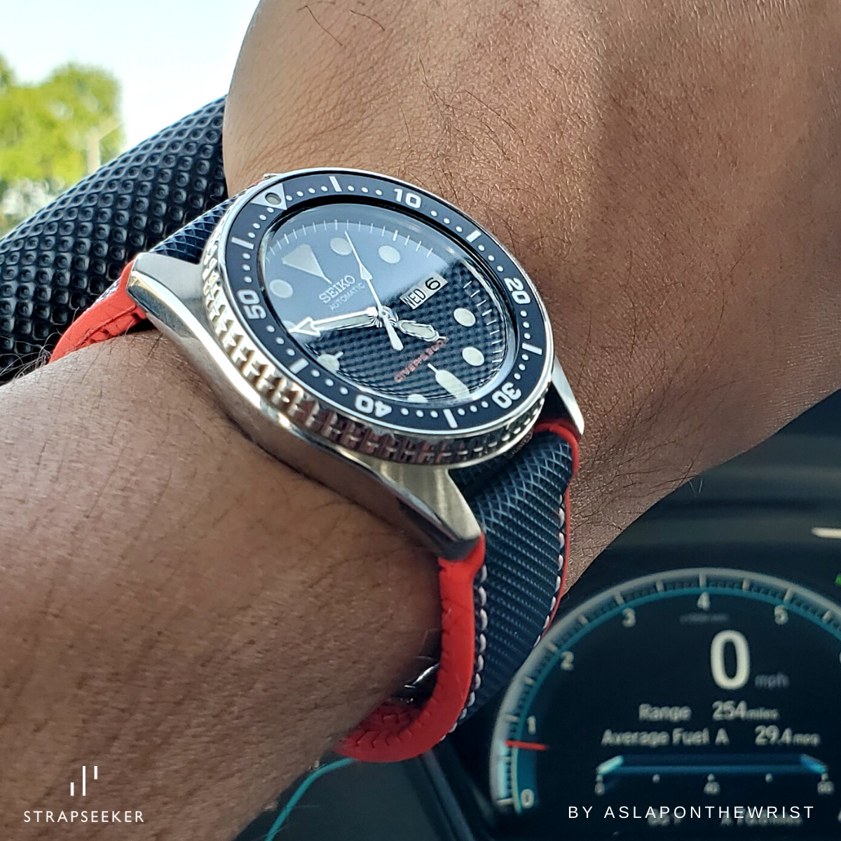 #color_Blue Nylon White Stitch / Red FKM Rubber