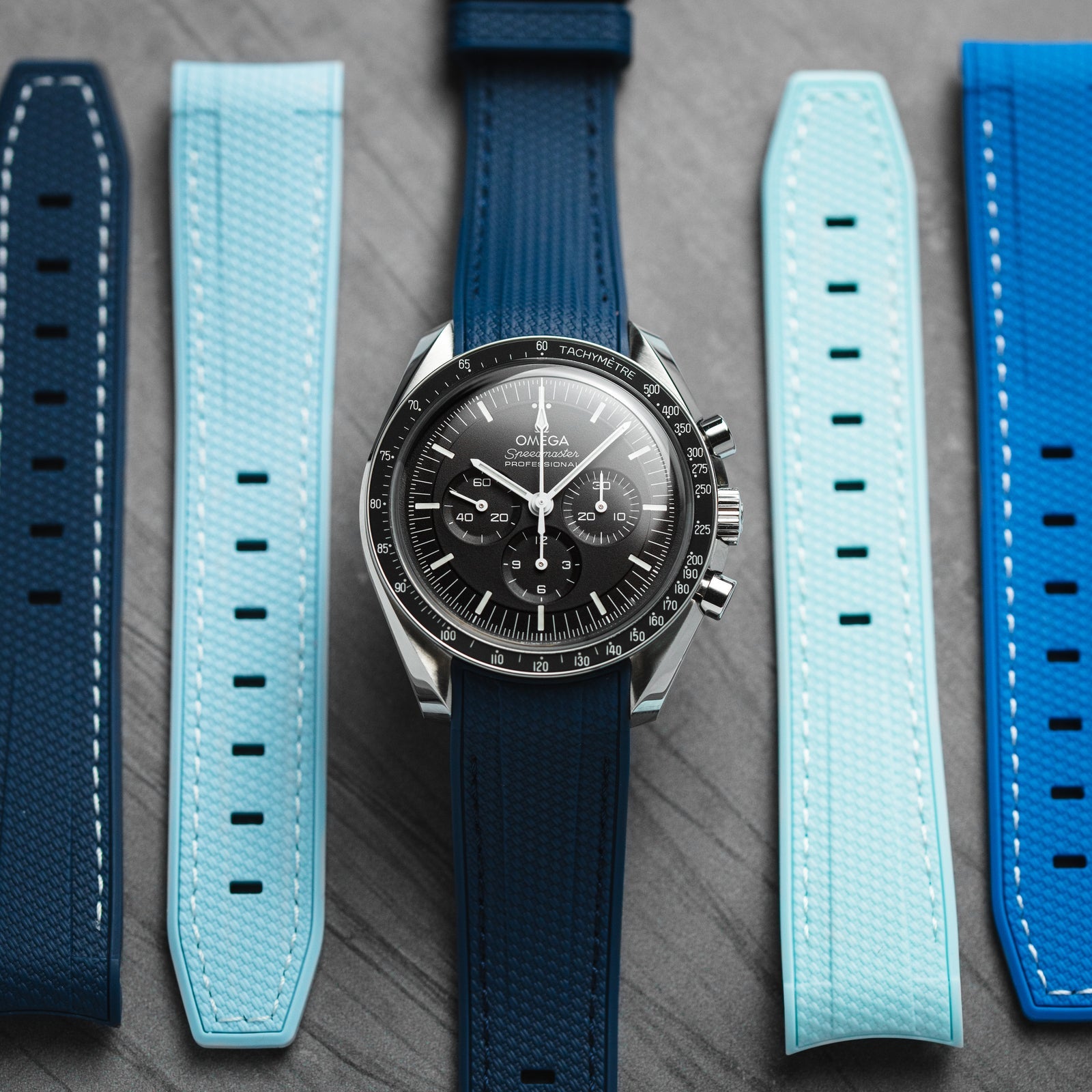 #color_azure #color_pale-blue 