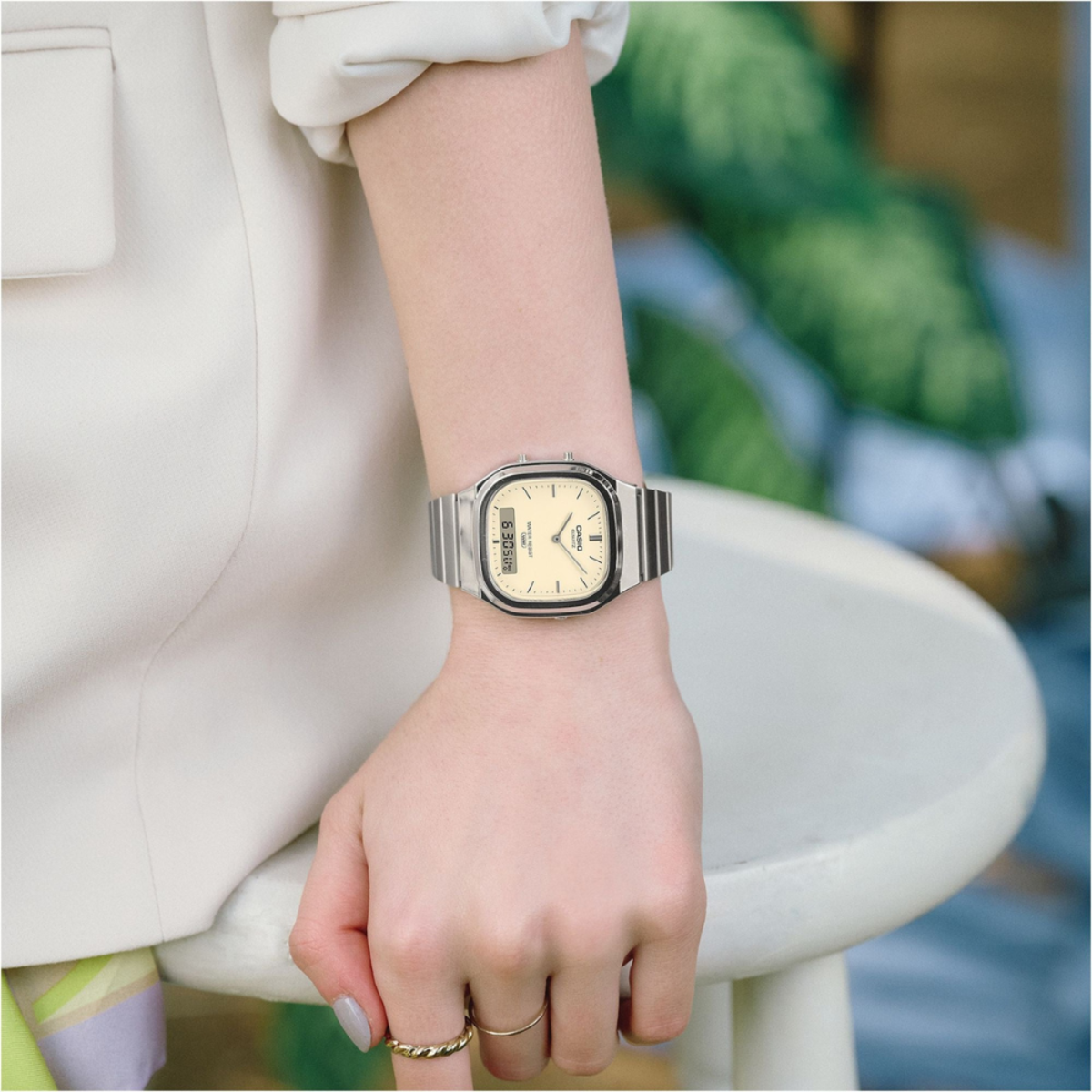 Casio Vintage Ana-Digi | AQ-240E-7A2 Retro Watch