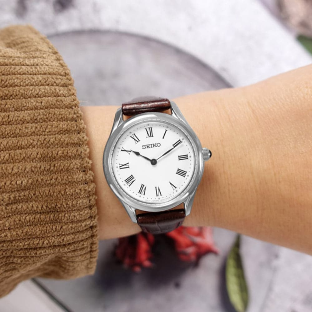 Seiko SWR071 SWR071P SWR071P1 Quartz White Dial Ladies Watch