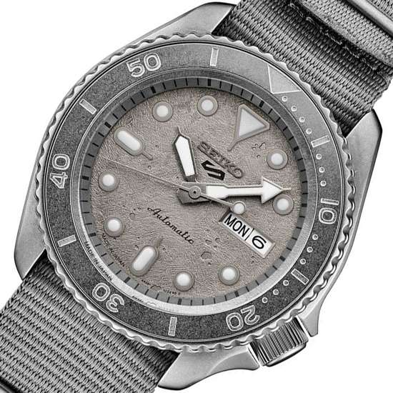 Seiko Cement Automatic SRPG61K1 SRPG61 SRPG61K Grey Nylon Watch